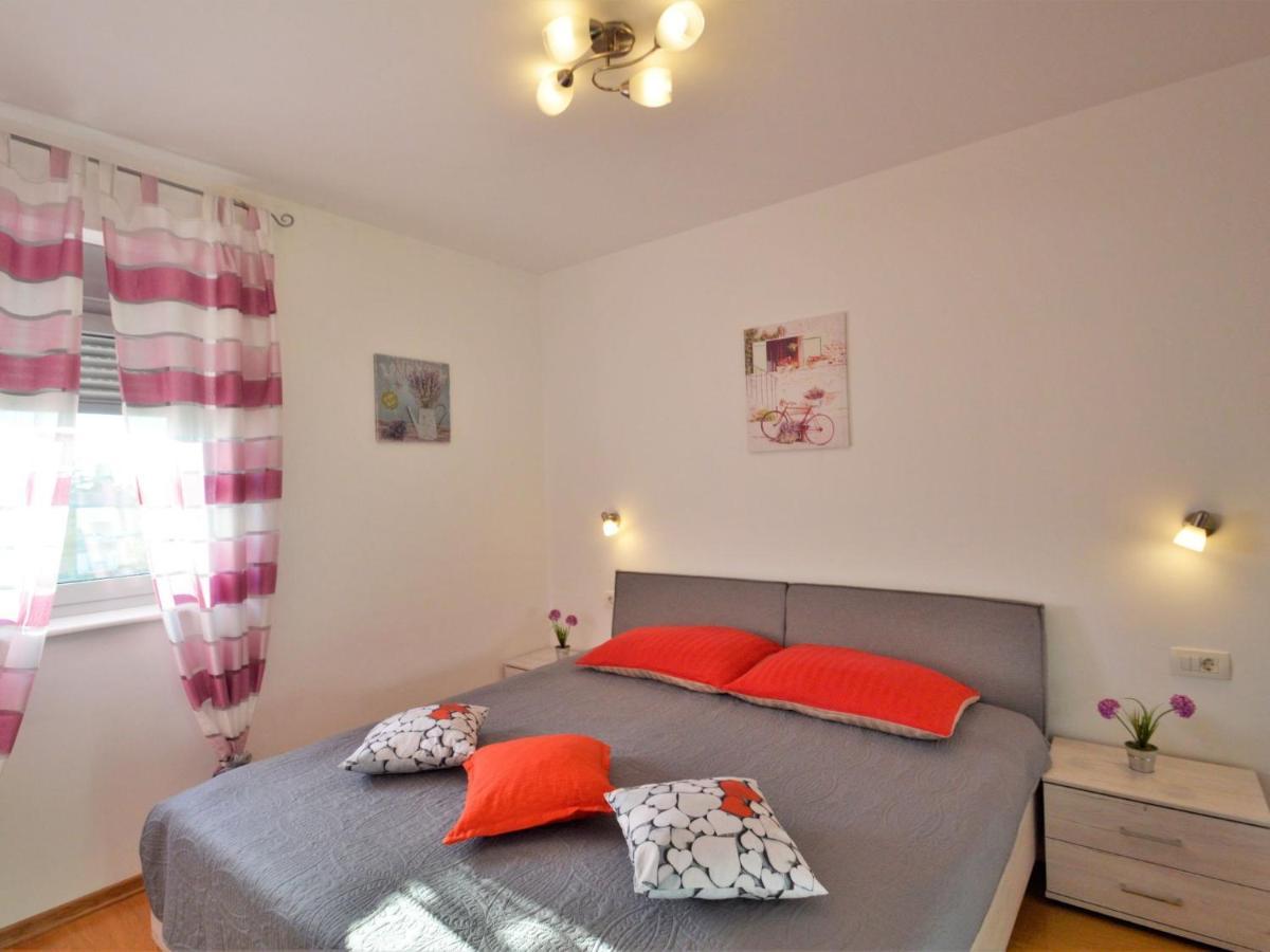 Apartment Pinezic - Roj117 By Interhome Ρόβινι Εξωτερικό φωτογραφία