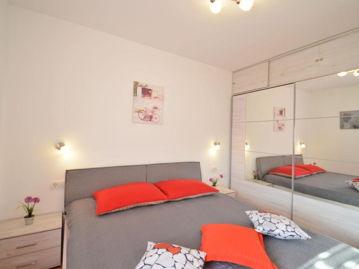 Apartment Pinezic - Roj117 By Interhome Ρόβινι Εξωτερικό φωτογραφία